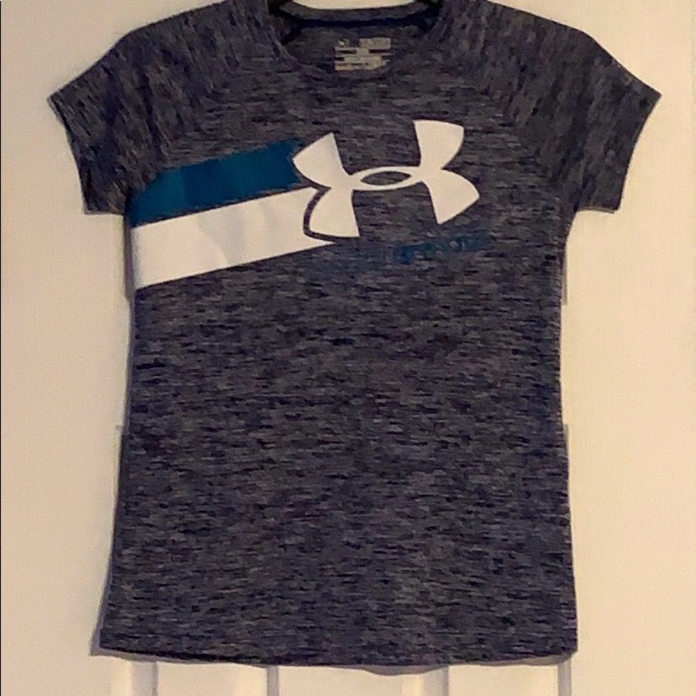 Under Armour Short Sleeve Shirt-  Size Girl’s Med.